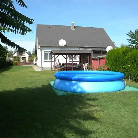 Balatonfenyves/balaton 18390 Holiday home *