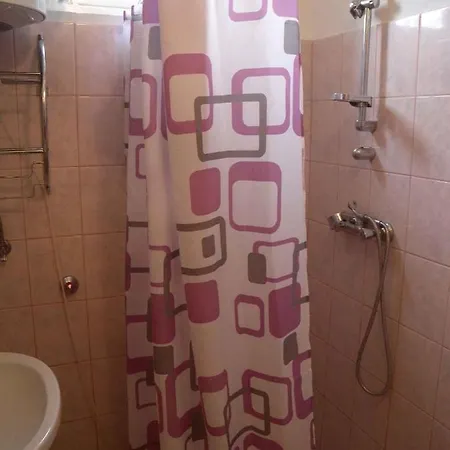 - Balaton 18390 Балатонфеньвеш