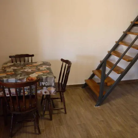 - Balaton 18390 Балатонфеньвеш