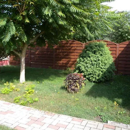 Balatonfenyves/balaton 18390 Holiday home *